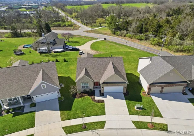 52nd image of 506 Columbia Downs Dr, Lake Saint Louis, MO 63367 | MLS# MIS26021812