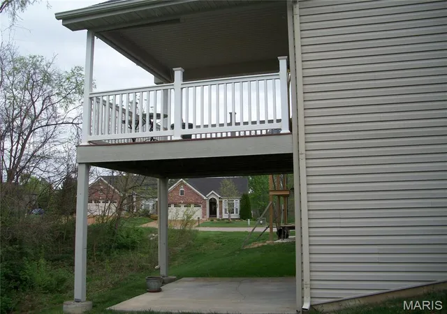 2nd image of 2404 Andrea Crest Dr, Washington, MO 63090