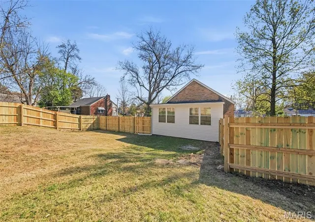 Homes for sale in Ferguson, MO | 129 N Dade Ave, Ferguson, MO 63135 | MLS# MIS26021887