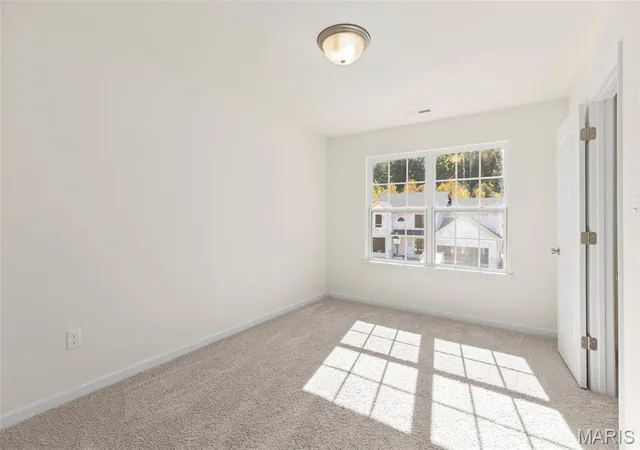 Photo 3 of Single family home for sale at 527 Apple Orchard Ln, Wentzville, MO 63385 | MLS# MIS26022016 | Listing updated on 2026-10-02