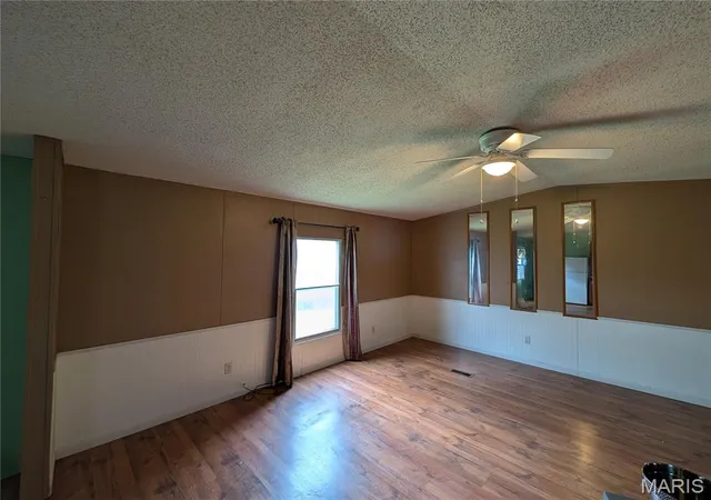 Homes for sale in Phillipsburg, MO | 17221 Chicory Ln, Phillipsburg, MO 65722 | MLS# MIS26022032