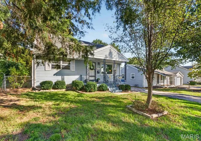 Photo 1 of Single family home for sale at 440 Rosedale Ter, Ballwin, MO 63021 | MLS# MIS26022052 | Listing updated on 2026-10-26