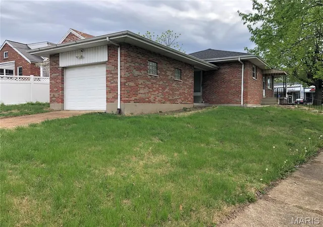 Photo 3 of Single family home for sale at 4337 Loughborough Ave, Saint Louis, MO 63116 | MLS# MIS26022098 | Listing updated on 2026-09-29