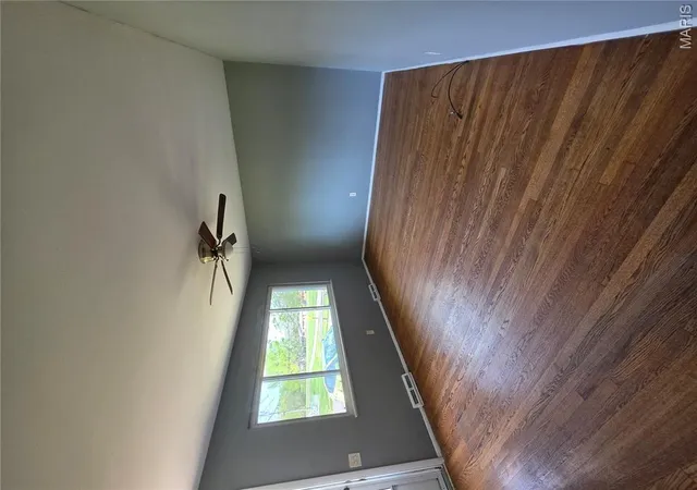 Photo 2 of Single family home for sale at 1600 Chickadee Ln, Florissant, MO 63031 | MLS# MIS26022144 | Listing updated on 2026-08-12