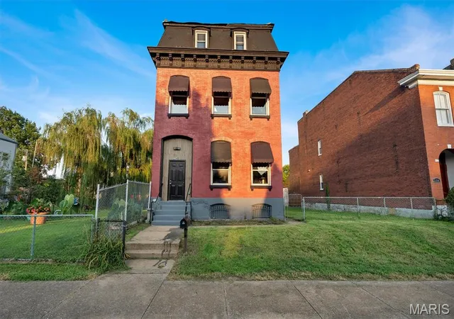 Photo 1 of Single family home for sale at 2248 Missouri Ave, Saint Louis, MO 63104 | MLS# MIS26022163 | Listing updated on 2026-09-03