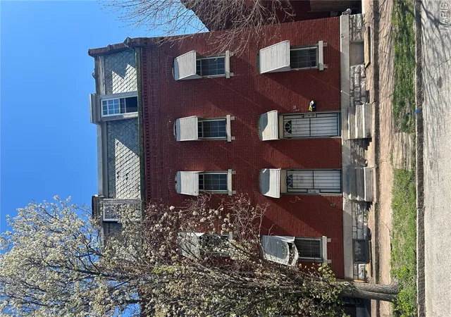 1st image of 2842 44 Iowa Ave, St Louis, MO 63118 | MLS# MIS26022172