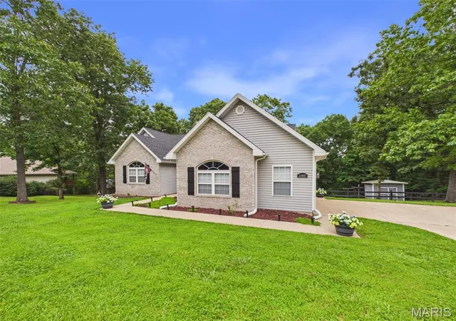 Homes for sale in Waynesville, MO | 21093 Layla Rd, Waynesville, MO 65583 | MLS# MIS26022215