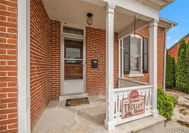 Homes for sale in Hermann, MO | 121 E 5Th St, Hermann, MO 65041 | MLS# MIS26022216
