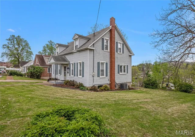 Homes for sale in Hermann, MO | 1000 Market St, Hermann, MO 65041 | MLS# MIS26022226