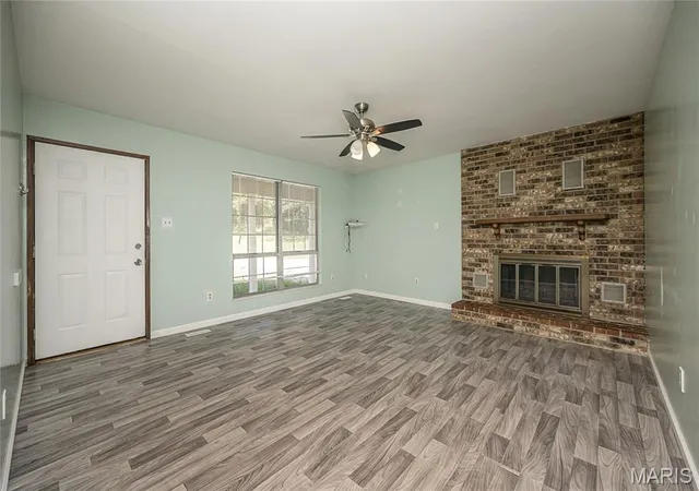 Photo 4 of Single family home for sale at 3524 Scenic Circle Dr, St Louis, MO 63129 | MLS# MIS26022235 | Listing updated on 2026-09-29