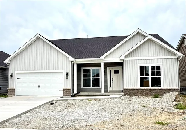 Photo 1 of Single family home for sale at 137 Pampano Ln, Saint Charles, MO 63301 | MLS# MIS26022244 | Listing updated on 2026-09-04