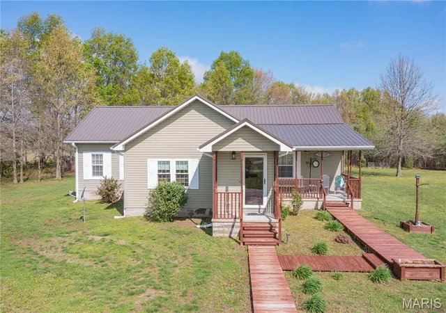1st image of 1543 N 1525 St, Brownstown, IL 62418 | MLS# MIS26022328