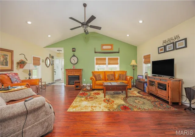 5th image of 1543 N 1525 St, Brownstown, IL 62418 | MLS# MIS26022328