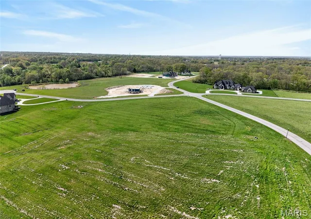 5th image of 507 Castle Rock Bend Dr, St Peters, MO 63366 | MLS# MIS26022364