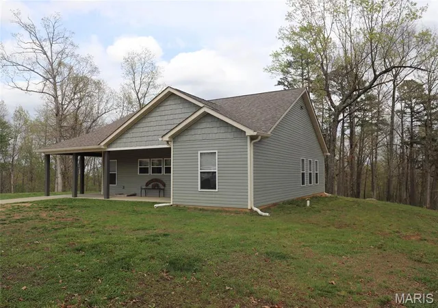 Homes for sale in Potosi, MO | 10562 Scarlet Ridge Dr, Potosi, MO 63664 | MLS# MIS26022438