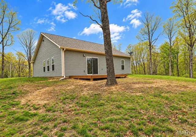 Photo 4 of Single family home for sale at 10562 Scarlet Ridge Dr, Potosi, MO 63664 | MLS# MIS26022438 | Listing updated on 2026-10-08