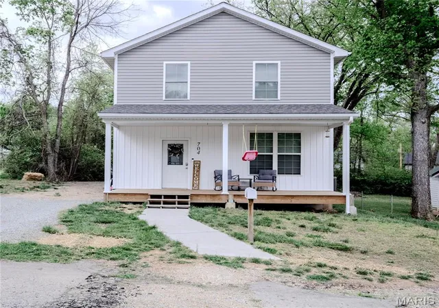 Homes for sale in Park Hills, MO | 704 Simmons Ave, Park Hills, MO 63601 | MLS# MIS26022461