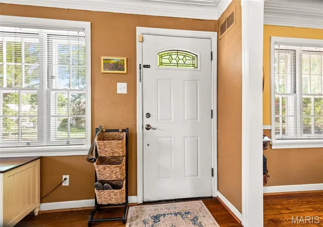 Photo 3 of Single family home for sale at 7370 Winchester Dr, Saint Louis, MO 63121 | MLS# MIS26022466 | Listing updated on 2026-09-14