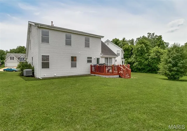 4th image of 4647 Robbins Grove Dr, Florissant, MO 63034 | MLS# MIS26022467