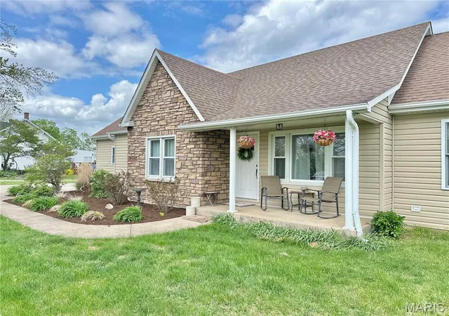 Homes for sale in Frohna, MO | 6580 Main St, Frohna, MO 63748 | MLS# MIS26022473