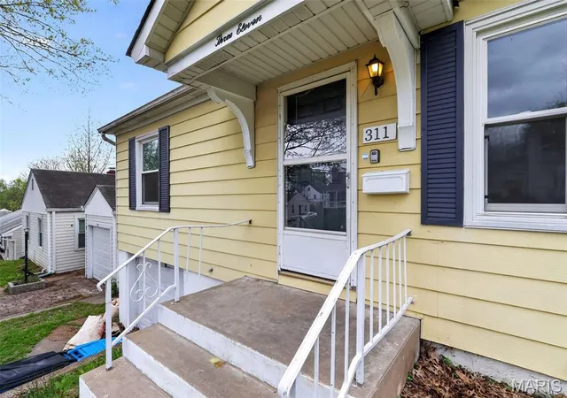 image of 311 Superior Dr, Saint Louis, MO 63135 | MLS# MIS26022574