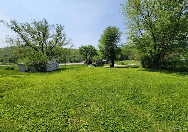 Photo 3 of Land for sale at 1013 Texas St, Louisiana, MO 63353 | MLS# MIS26022752 | Listing updated on 2026-06-09