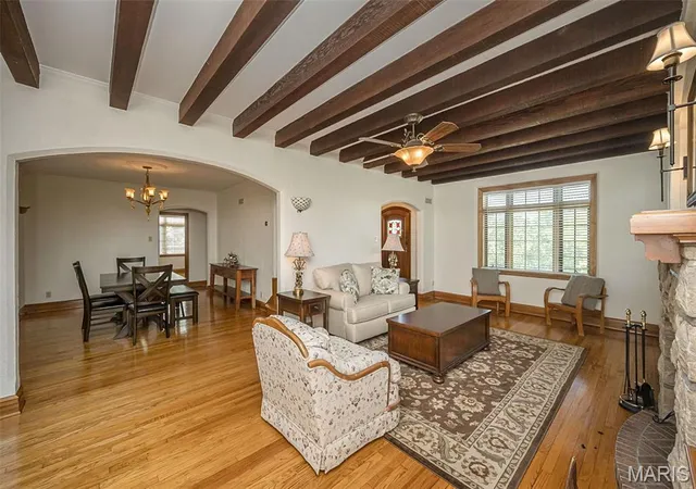 Photo 4 of Sale Pending at 735 River Hills Dr, Fenton, MO 63026 | MLS# MIS26022772 | Listing updated on 2026-09-08