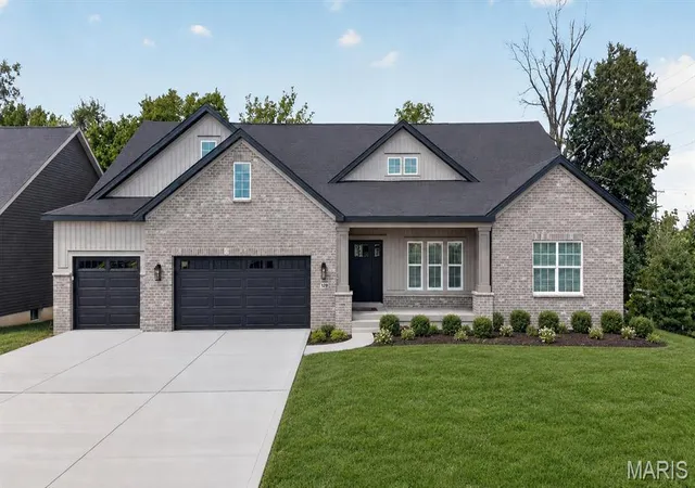 Photo 1 of Sale Pending at 128 Royal Troon Dr, O Fallon, MO 63368 | MLS# MIS26022783 | Listing updated on 2026-09-24