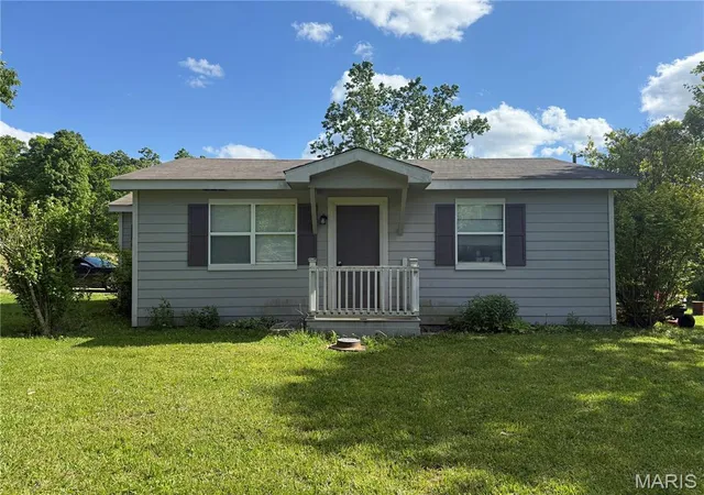 Photo 1 of Single family home for sale at 19490 Crabapple Rd, Lebanon, MO 65536 | MLS# MIS26022854 | Listing updated on 2026-10-03