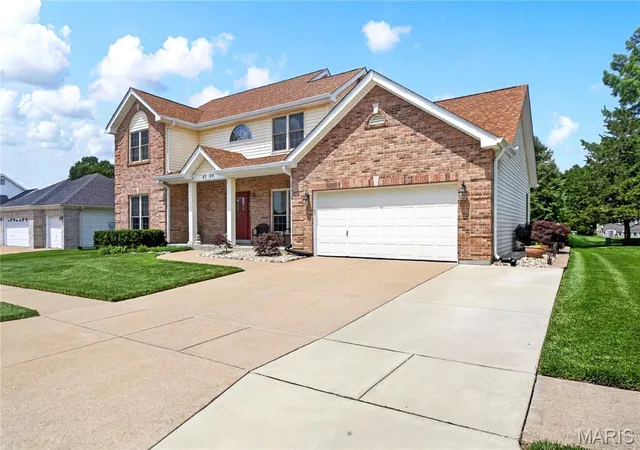 Homes for sale in Florissant, MO | 4369 Margaret Ridge Dr, Florissant, MO 63034 | MLS# MIS26022954
