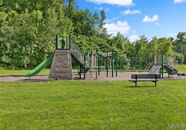 Photo 3 of Sale Pending at 8037 Tahoe Ridge Ln, Caseyville, IL 62232 | MLS# MIS26022956 | Listing updated on 2026-09-21