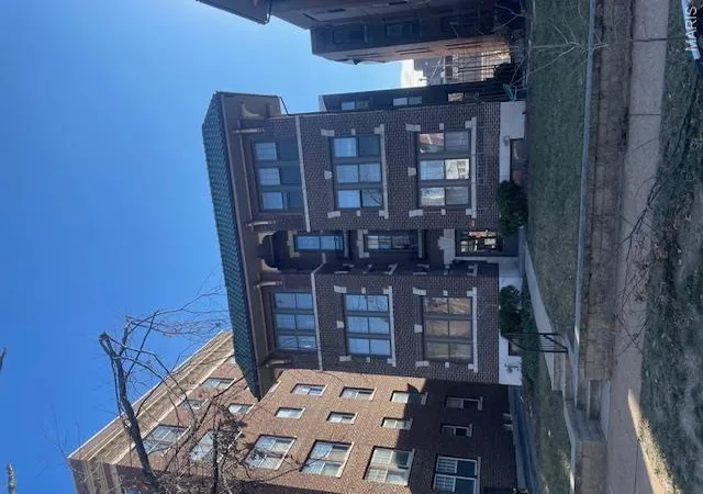Photo 1 of Sale Pending at 5518 Waterman Blvd #2E, Saint Louis, MO 63112 | MLS# MIS26022992 | Listing updated on 2026-08-27