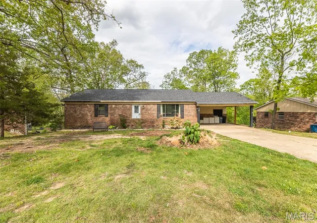 1st image of 2010 Schweitzer Dr, Poplar Bluff, MO 63901 | MLS# MIS26023060
