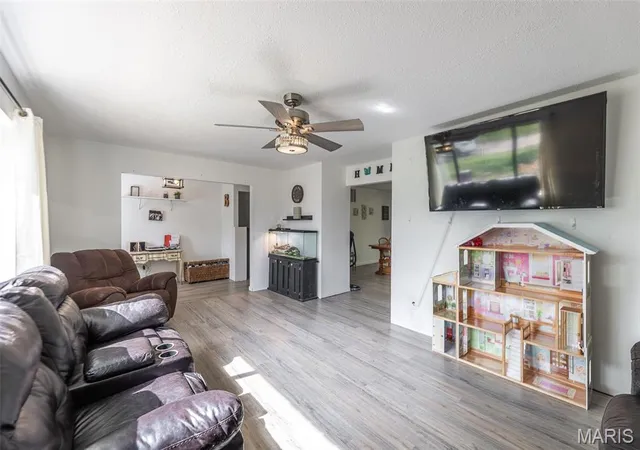 5th image of 2010 Schweitzer Dr, Poplar Bluff, MO 63901 | MLS# MIS26023060