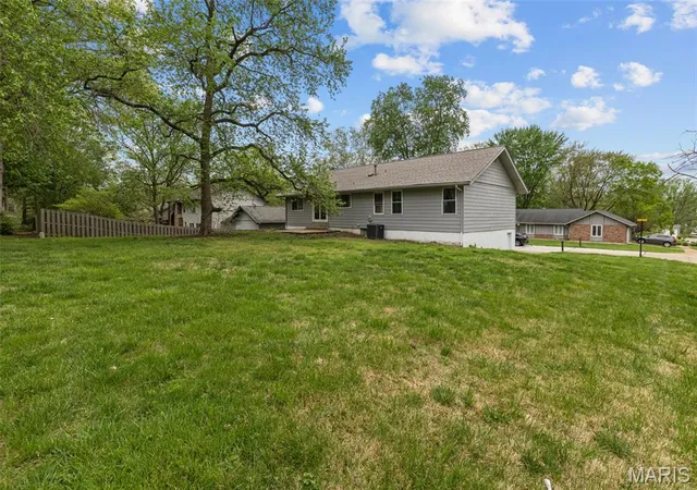 Homes for sale in Saint Louis, MO | 12897 Nimes Dr, Saint Louis, MO 63141 | MLS# MIS26023097