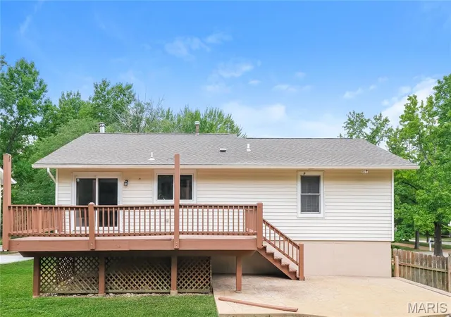Homes for sale in Ballwin, MO | 808 Timberfield Dr, Ballwin, MO 63021 | MLS# MIS26023117