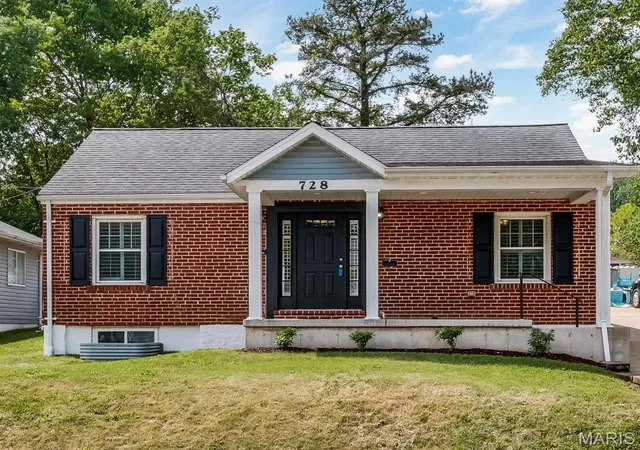 Homes for sale in Saint Louis, MO | 728 Marshall Ave, Saint Louis, MO 63119 | MLS# MIS26023121