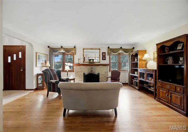 Photo 3 of Single family home for sale at 8015 New Hvn Ave, Saint Louis, MO 63123 | MLS# MIS26023135 | Listing updated on 2026-10-05