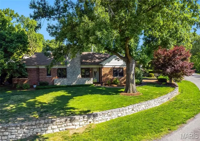 Photo 36 of Single family home for sale at 8015 New Hvn Ave, Saint Louis, MO 63123 | MLS# MIS26023135 | Listing updated on 2026-10-07
