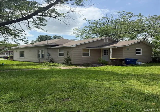 Homes for sale in Lebanon, MO | 410 Harrison Ave, Lebanon, MO 65536 | MLS# MIS26023175