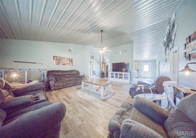 Homes for sale in Salem, MO | 3014 County Road 2330, Salem, MO 65560 | MLS# MIS26023176