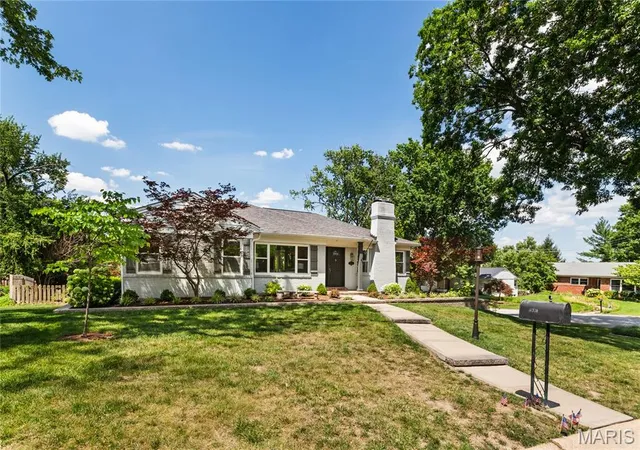 Homes for sale in University City, MO | 8701 Washington Ave, University City, MO 63124 | MLS# MIS26023189