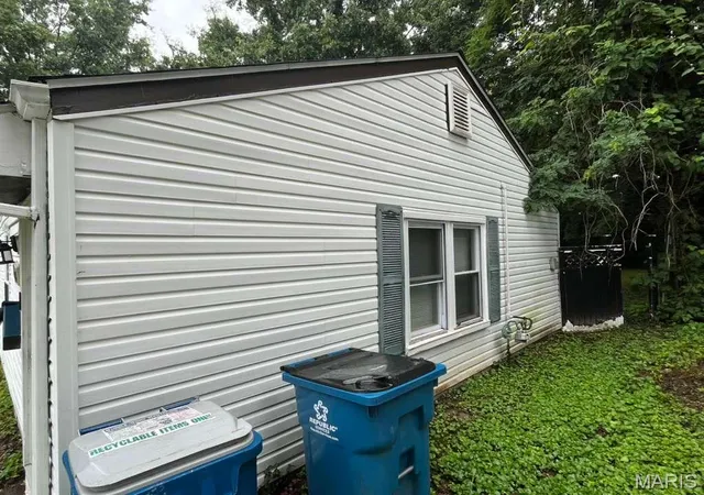 Homes for sale in Saint Louis, MO | 417 Mueller Ave, Saint Louis, MO 63135 | MLS# MIS26023224