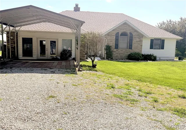 Homes for sale in Lebanon, MO | 24306 Parade Dr, Lebanon, MO 65536 | MLS# MIS26023358