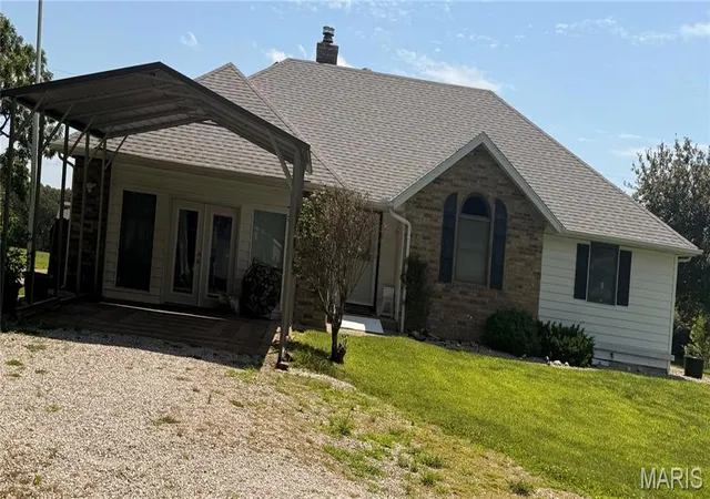 Homes for sale in Lebanon, MO | 24306 Parade Dr, Lebanon, MO 65536 | MLS# MIS26023358