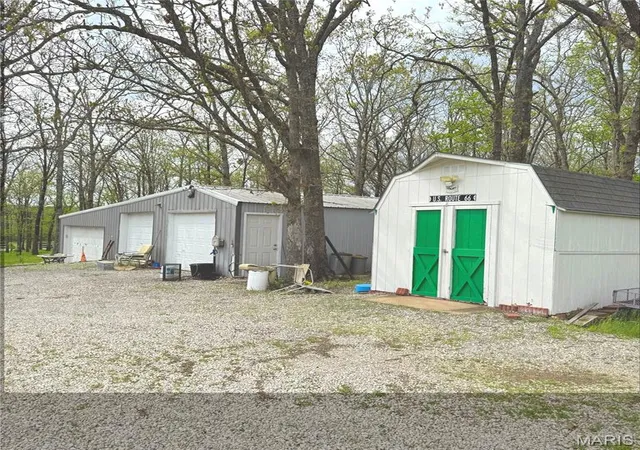 Homes for sale in Lebanon, MO | 24306 Parade Dr, Lebanon, MO 65536 | MLS# MIS26023358