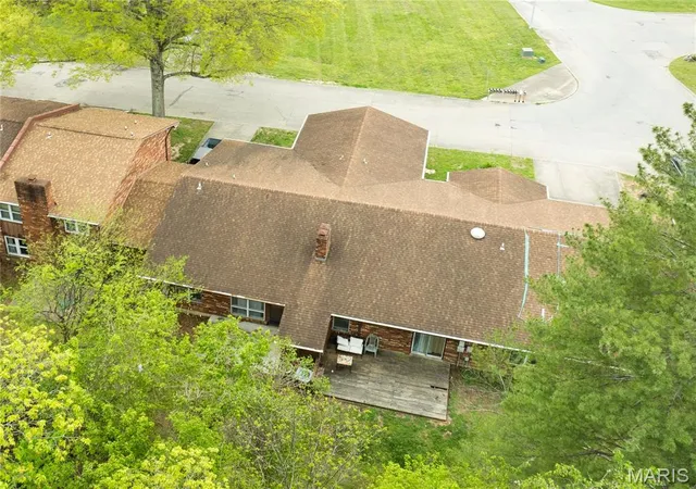 Homes for sale in Cape Girardeau, MO | 1330 N Sprigg Street, Cape Girardeau, MO 63701 | Houzeo