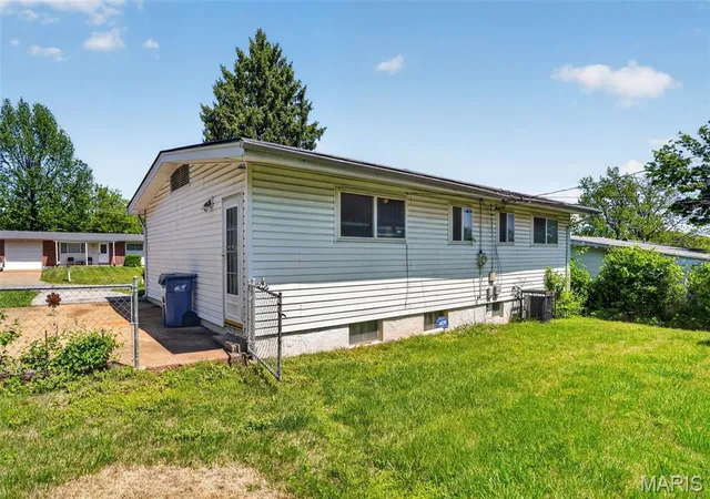Homes for sale in Saint Louis, MO | 1736 Keelen Dr, Saint Louis, MO 63136 | MLS# MIS26023413