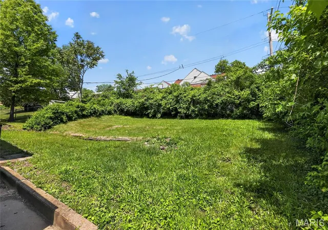 3rd image of 6929 Roland Blvd, St Louis, MO 63121 | MLS# MIS26023436