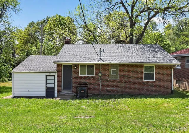 4th image of 6929 Roland Blvd, St Louis, MO 63121 | MLS# MIS26023436